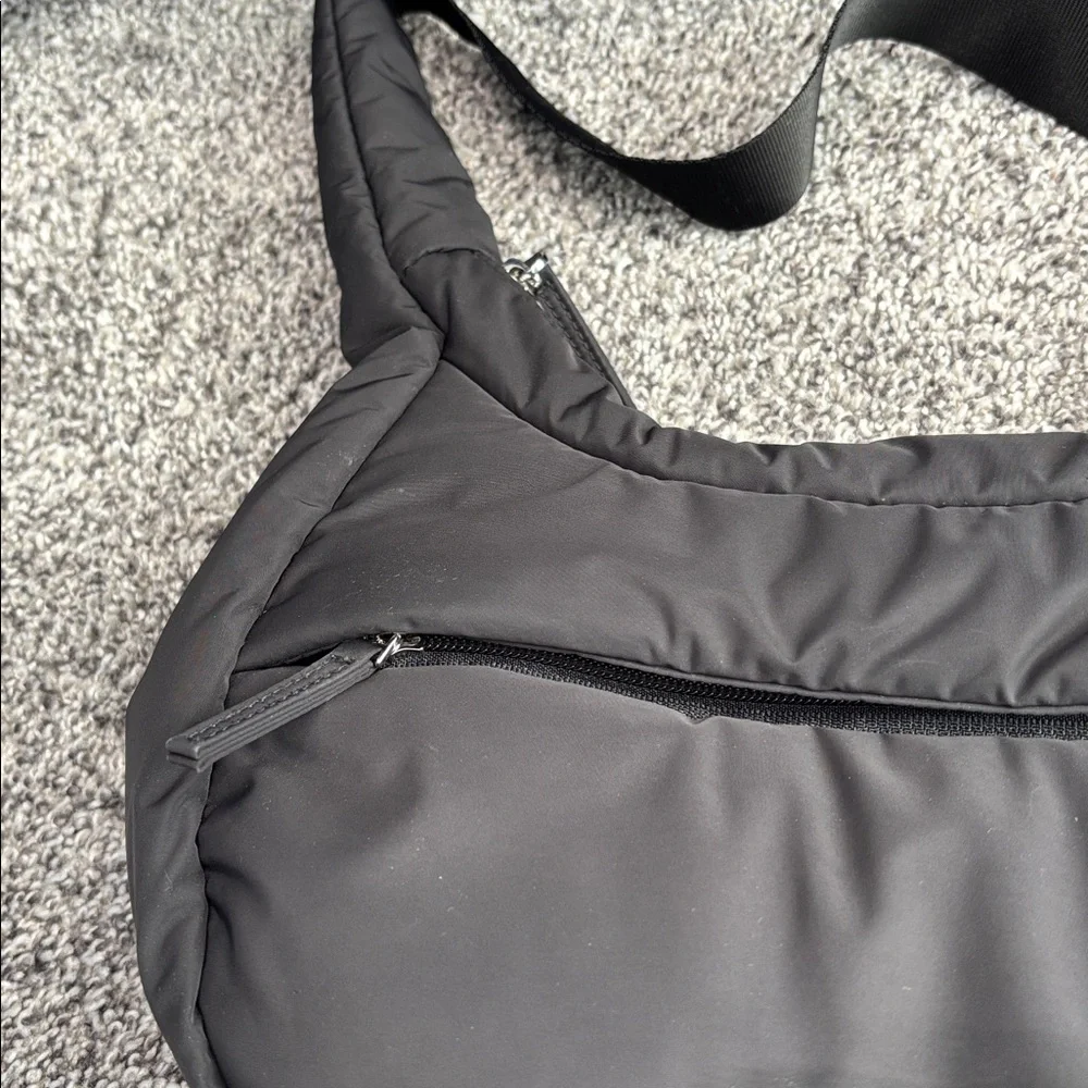 EUC Athleta Power of She Small Crossbody Hobo Bag - Picture 5 of 14